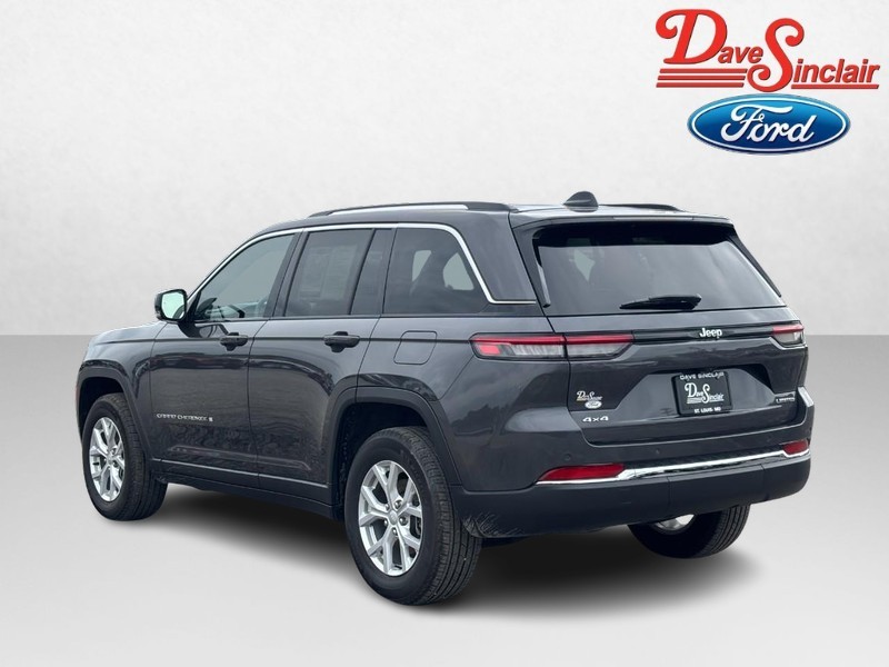 Jeep Grand Cherokee Vehicle Image 09