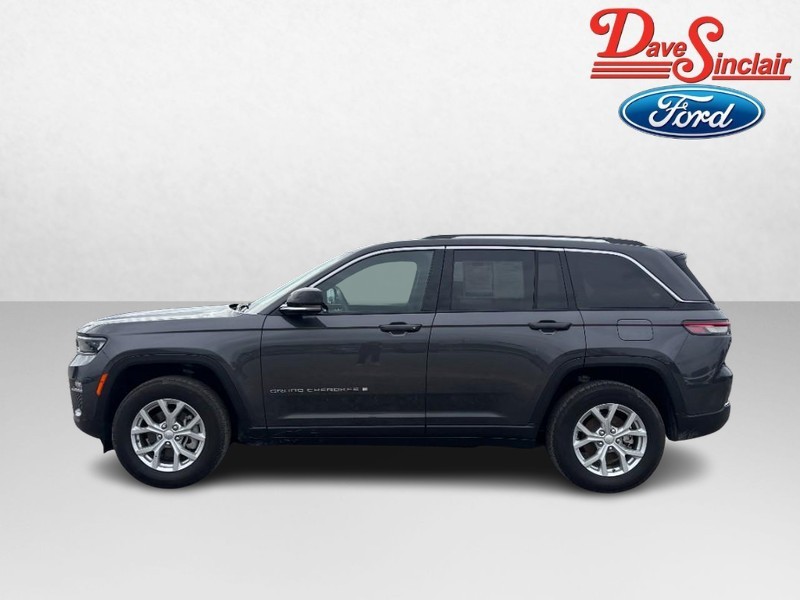 Jeep Grand Cherokee Vehicle Image 10