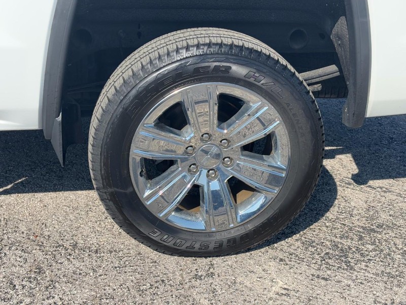 GMC Sierra 1500 Vehicle Image 11