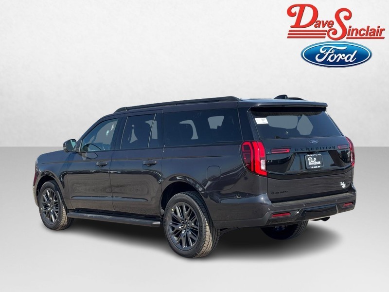 Ford Expedition Max Vehicle Full-screen Gallery Image 09