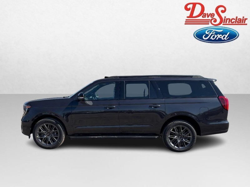 Ford Expedition Max Vehicle Full-screen Gallery Image 10