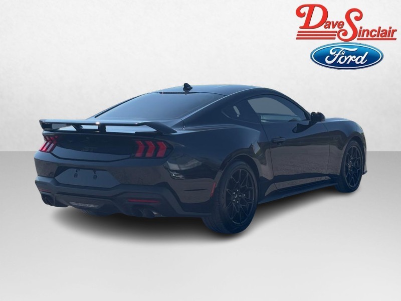 Ford Mustang Vehicle Full-screen Gallery Image 07