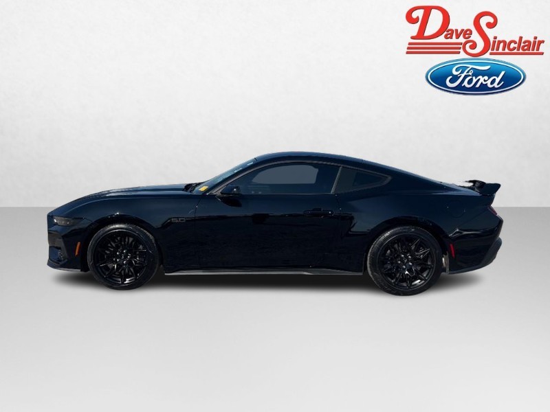 Ford Mustang Vehicle Full-screen Gallery Image 10