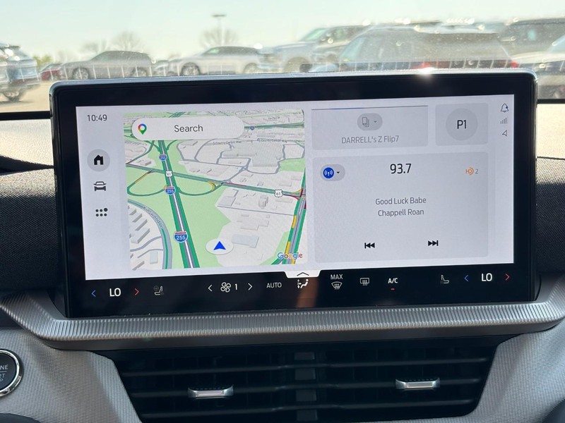 Ford Explorer Vehicle Image 23