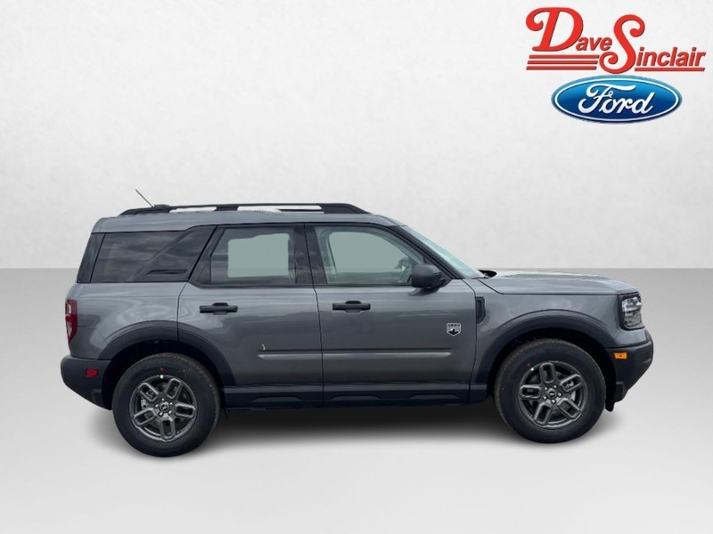 Ford Bronco Sport Vehicle Full-screen Gallery Image 05