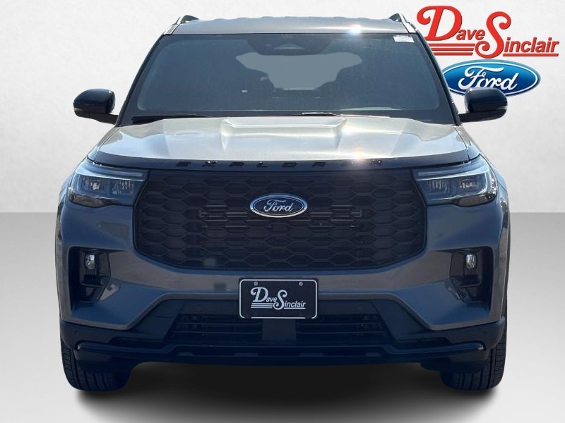 Ford Explorer Vehicle Image 04