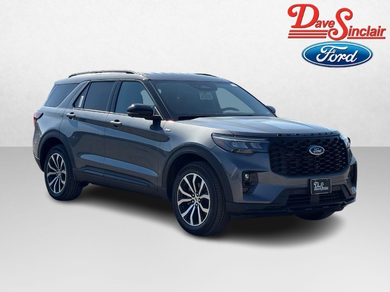 Ford Explorer Vehicle Image 05
