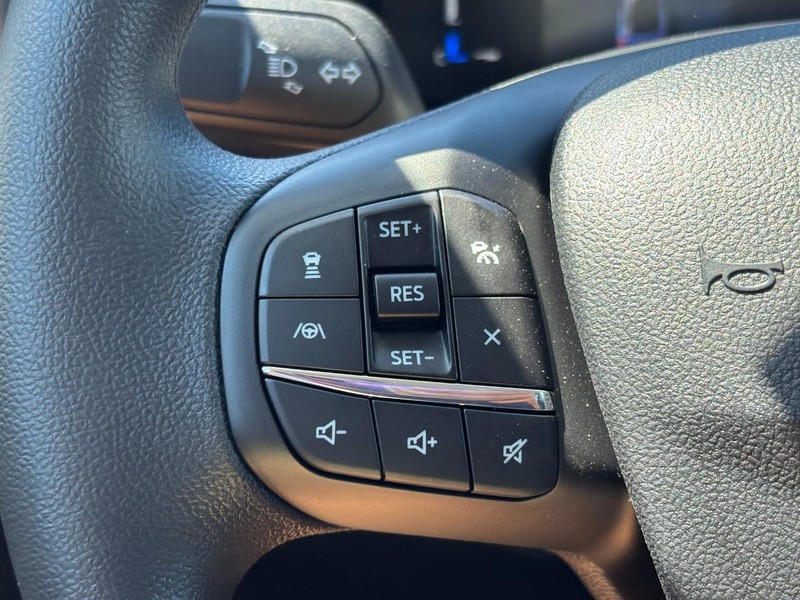 Ford Bronco Sport Vehicle Full-screen Gallery Image 18