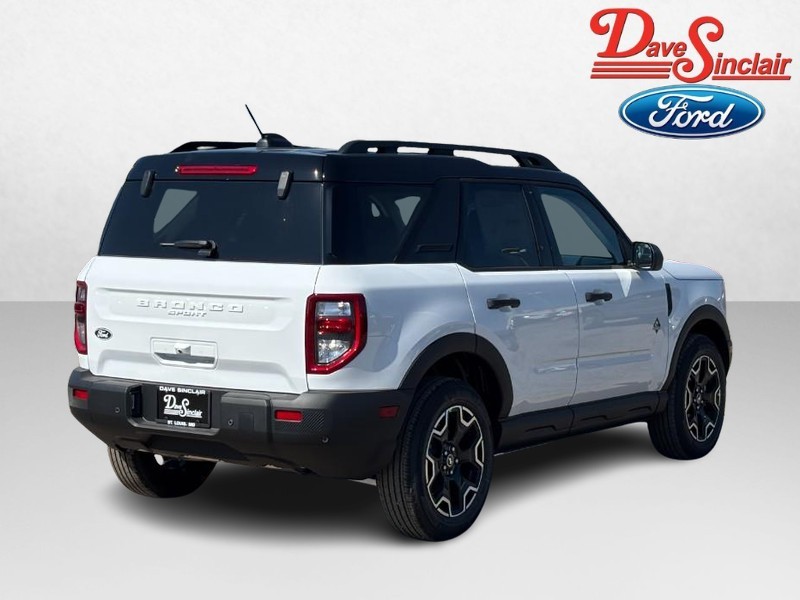 Ford Bronco Sport Vehicle Full-screen Gallery Image 07