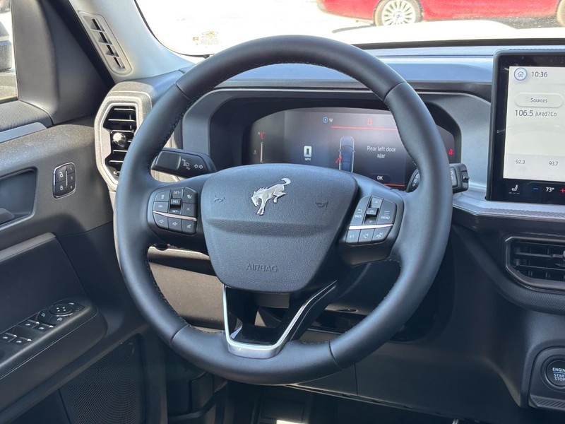 Ford Bronco Sport Vehicle Full-screen Gallery Image 14