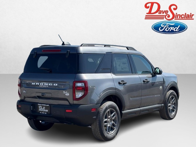 Ford Bronco Sport Vehicle Full-screen Gallery Image 07