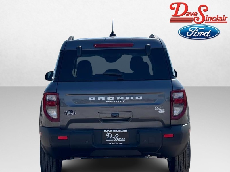 Ford Bronco Sport Vehicle Full-screen Gallery Image 08