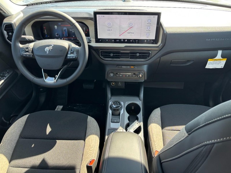 Ford Bronco Sport Vehicle Full-screen Gallery Image 13