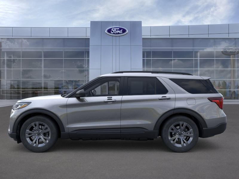 Ford Explorer Vehicle Full-screen Gallery Image 04