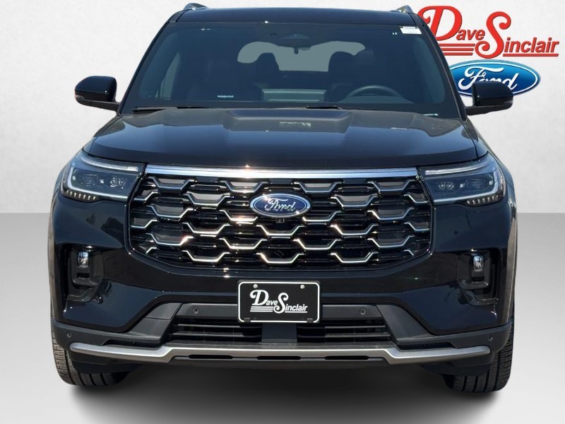 Ford Explorer Vehicle Full-screen Gallery Image 02