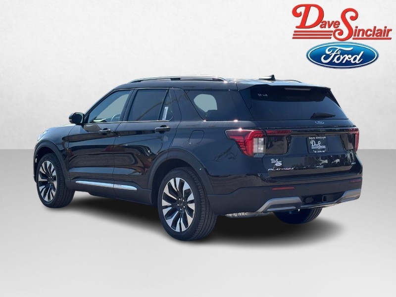 Ford Explorer Vehicle Full-screen Gallery Image 09