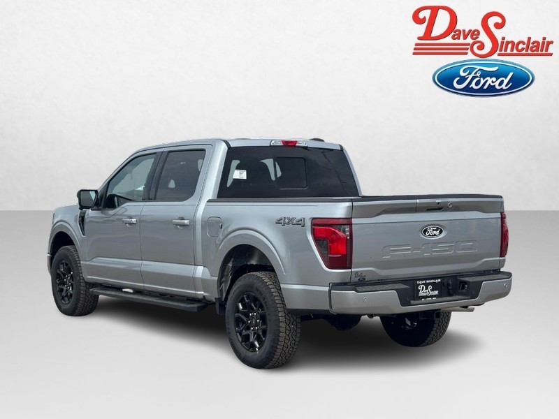 Ford F-150 Vehicle Full-screen Gallery Image 09