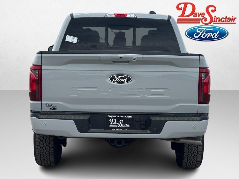 Ford F-150 Vehicle Full-screen Gallery Image 08