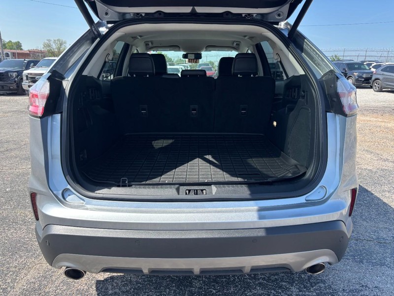 Ford Edge Vehicle Image 11