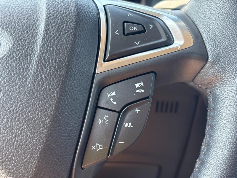 Ford Edge Vehicle Image 20