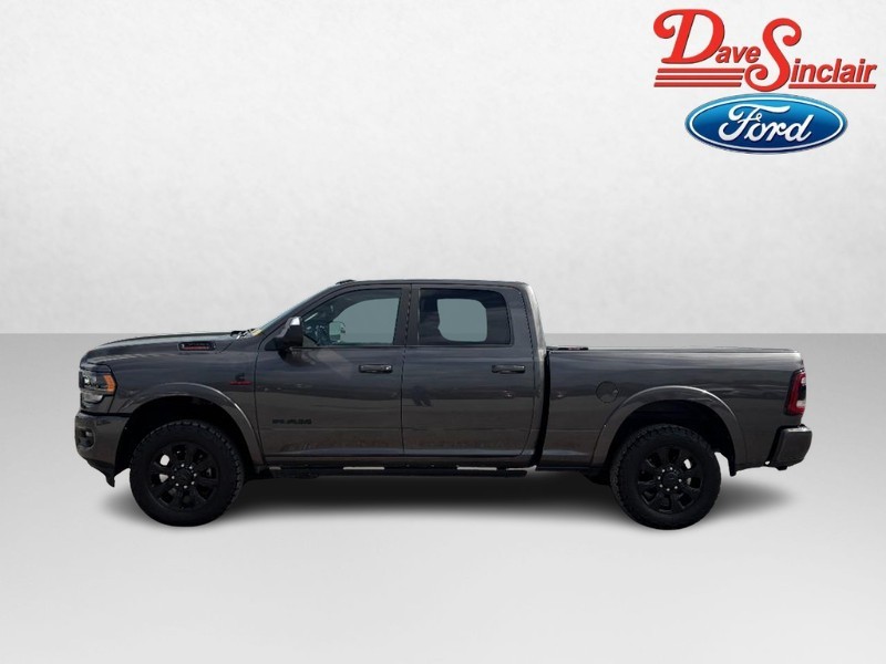 Ram 3500 Vehicle Full-screen Gallery Image 10
