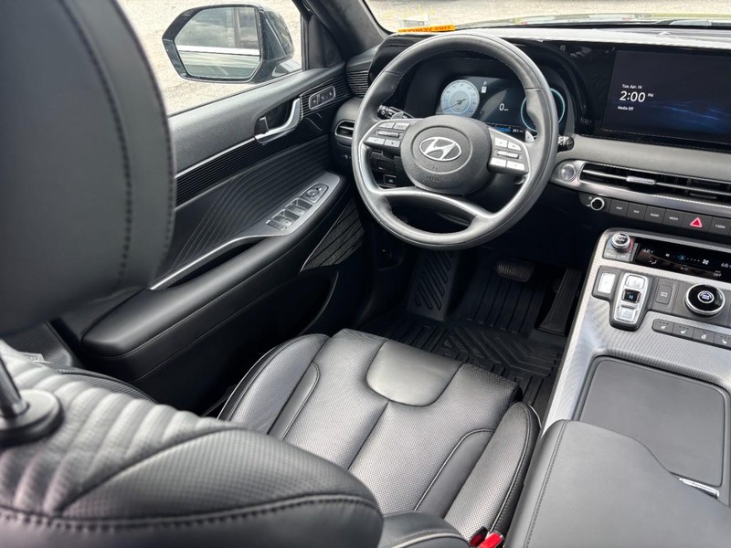 Hyundai Palisade Vehicle Full-screen Gallery Image 14