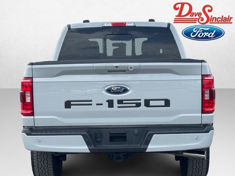 Ford F-150 Vehicle Full-screen Gallery Image 08