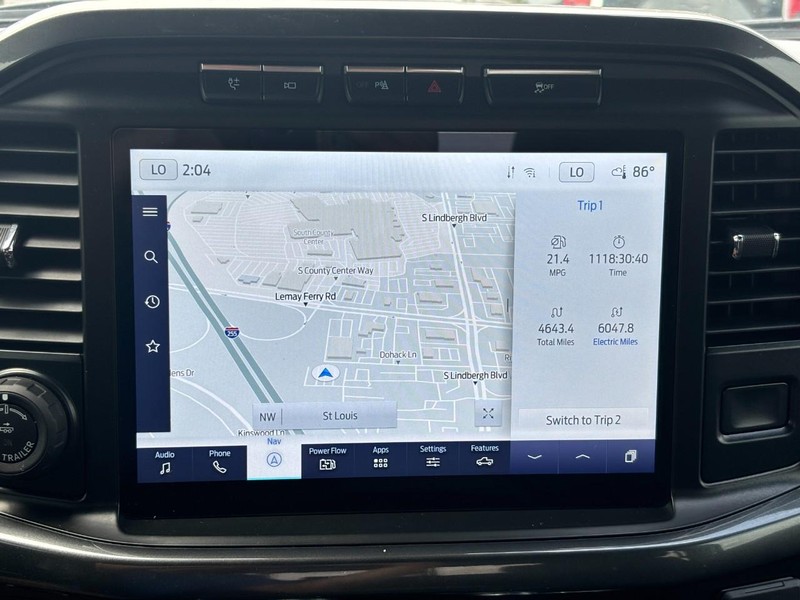 Ford F-150 Vehicle Full-screen Gallery Image 21