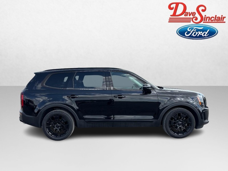Kia Telluride Vehicle Full-screen Gallery Image 05