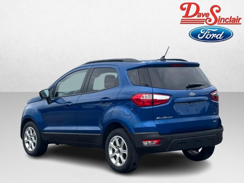 Ford EcoSport Vehicle Image 09