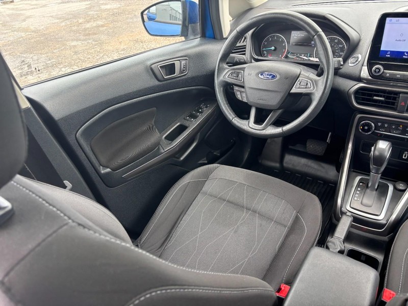 Ford EcoSport Vehicle Image 13