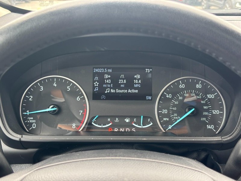 Ford EcoSport Vehicle Image 20