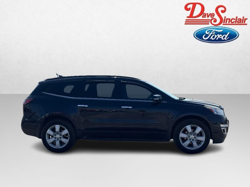 Chevrolet Traverse Vehicle Image 05