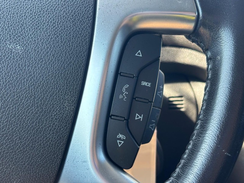 Chevrolet Traverse Vehicle Image 21