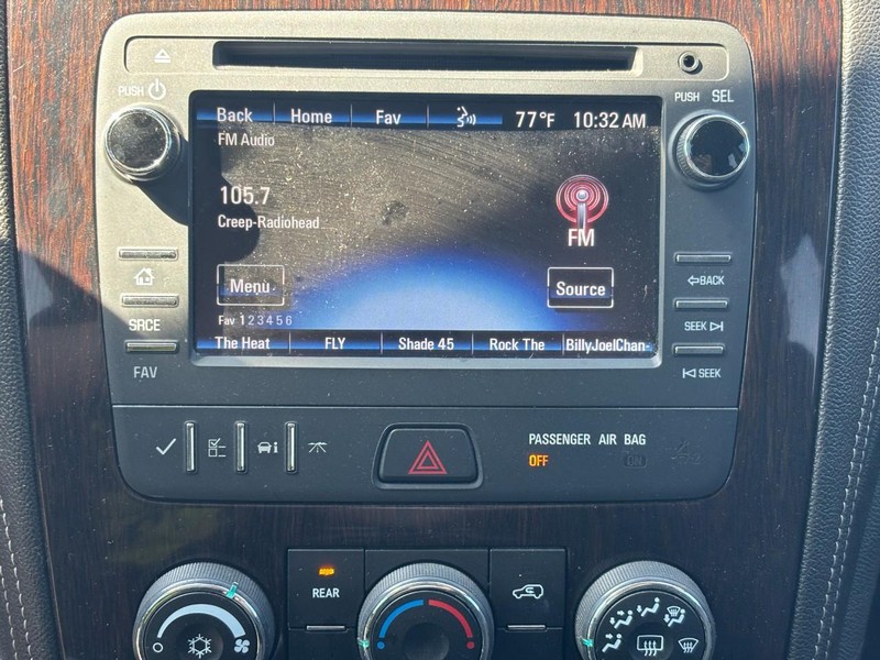 Chevrolet Traverse Vehicle Image 23