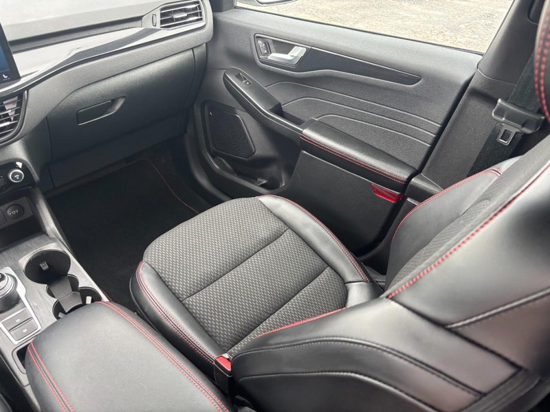 Ford Escape Vehicle Image 15