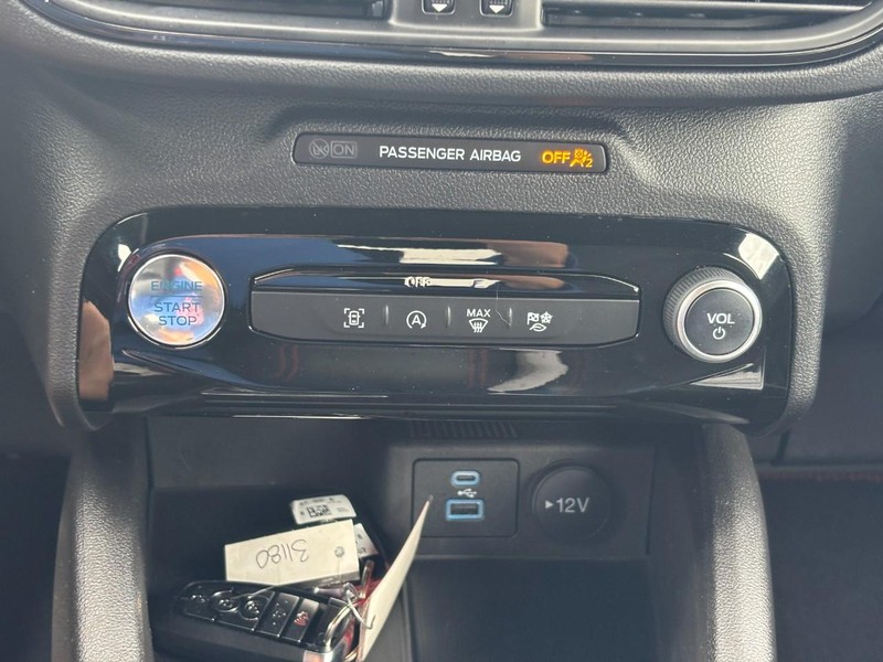 Ford Escape Vehicle Image 23