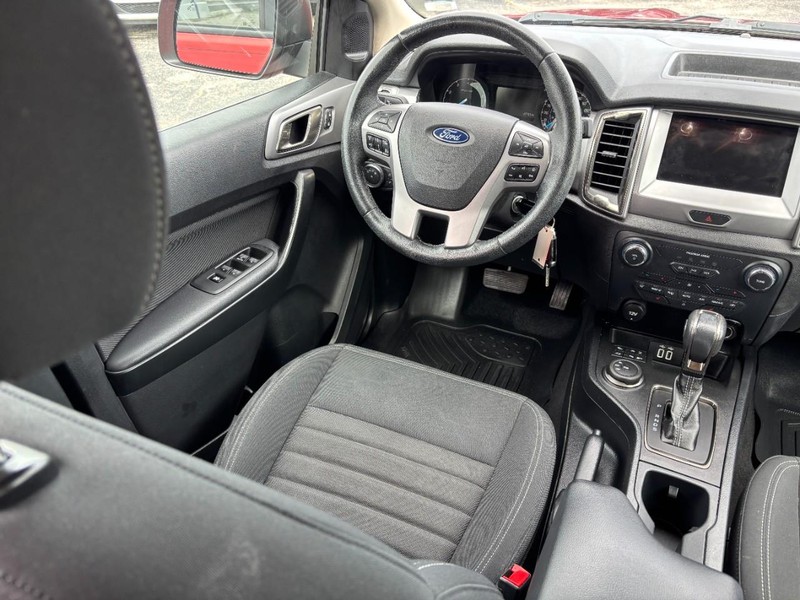 Ford Ranger Vehicle Full-screen Gallery Image 16