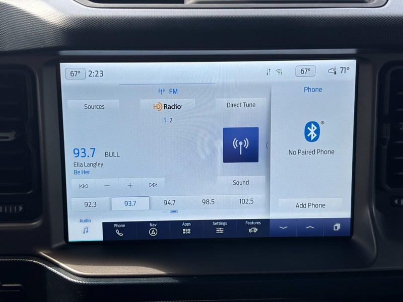 Ford Bronco Vehicle Full-screen Gallery Image 22