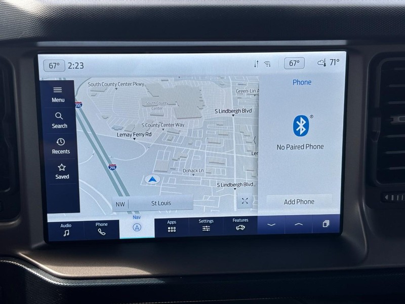 Ford Bronco Vehicle Full-screen Gallery Image 23