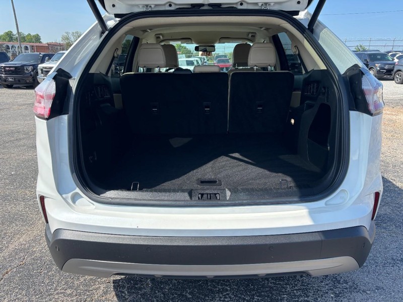 Ford Edge Vehicle Image 11