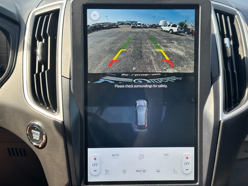 Ford Edge Vehicle Image 23