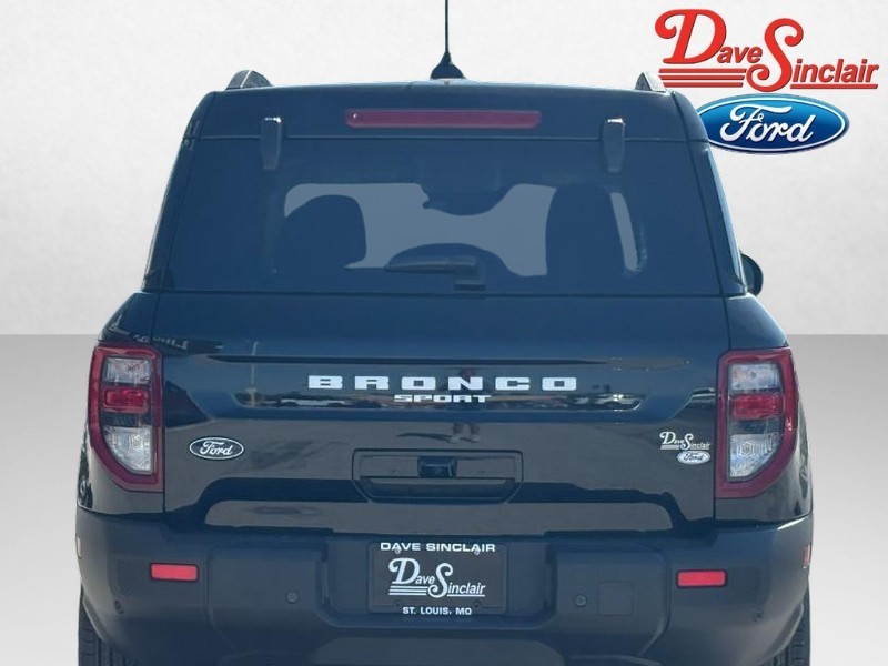 Ford Bronco Sport Vehicle Full-screen Gallery Image 08