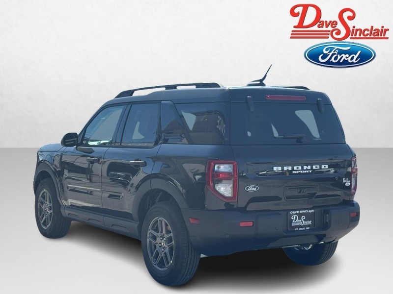Ford Bronco Sport Vehicle Full-screen Gallery Image 09