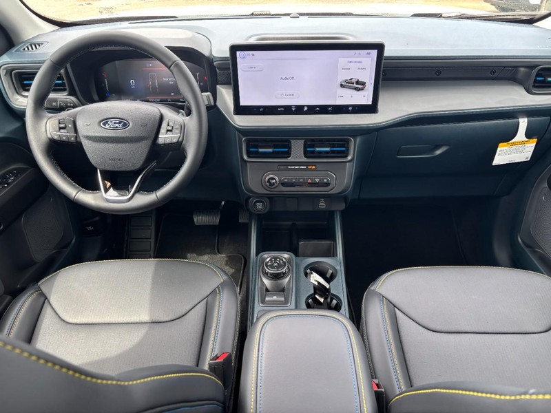 Ford Maverick Vehicle Full-screen Gallery Image 14