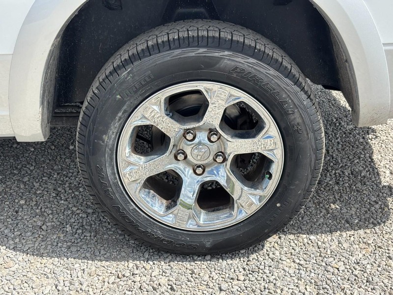 Ram 1500 Vehicle Full-screen Gallery Image 12