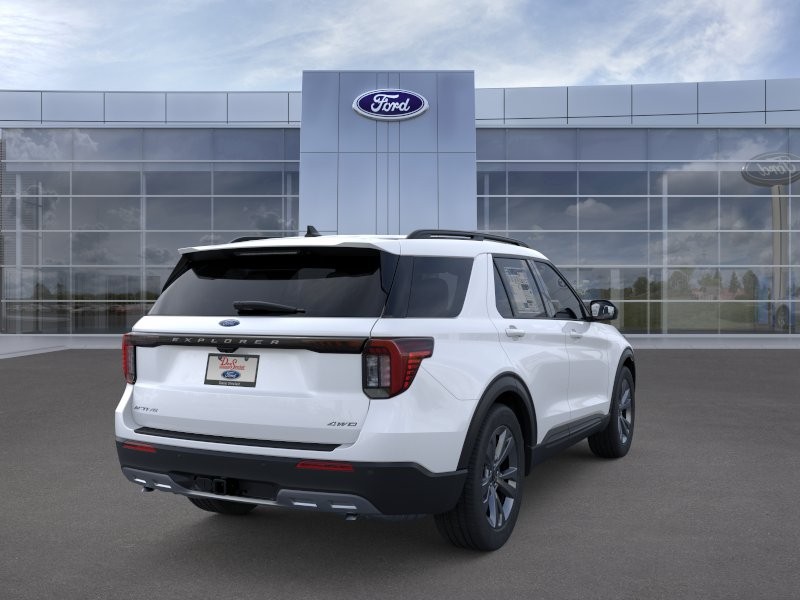Ford Explorer Vehicle Image 10