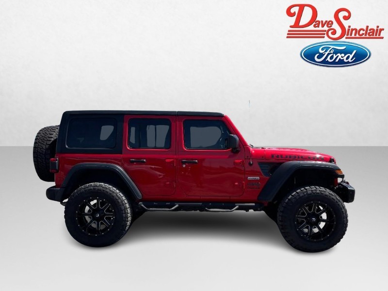 Jeep Wrangler Unlimited Vehicle Full-screen Gallery Image 05