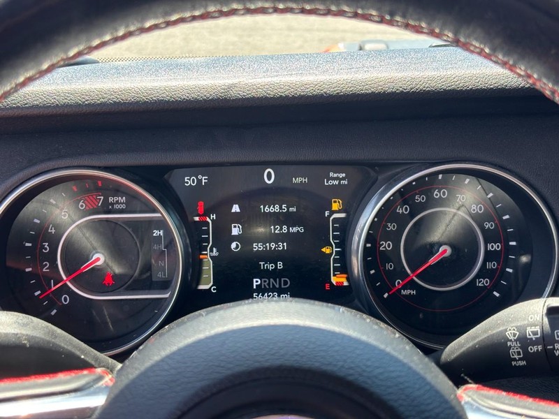 Jeep Wrangler Unlimited Vehicle Full-screen Gallery Image 20