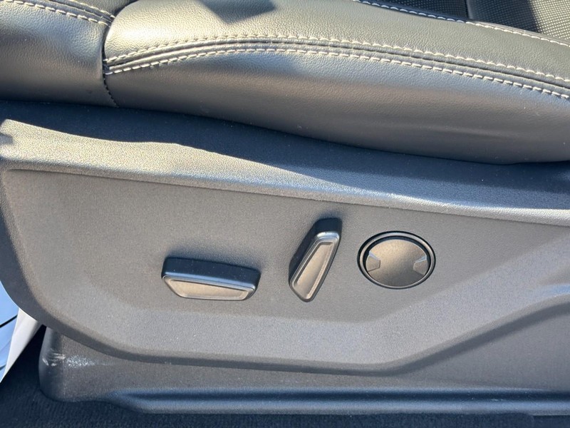 Ford Expedition Vehicle Image 18